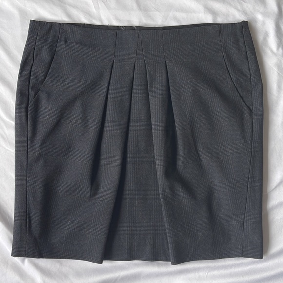 Esprit Tulip-Shaped Skirt With Front Pleats Thin Stripes Navy Blue Grey Size 8 - Picture 4 of 15